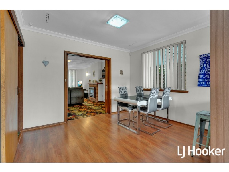 6 Thursley Way, Gosnells WA 6110