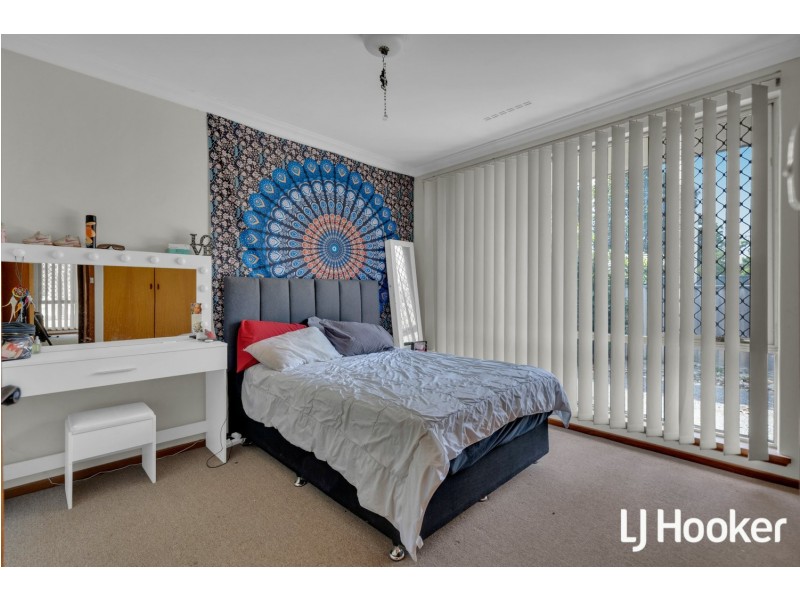 6 Thursley Way, Gosnells WA 6110