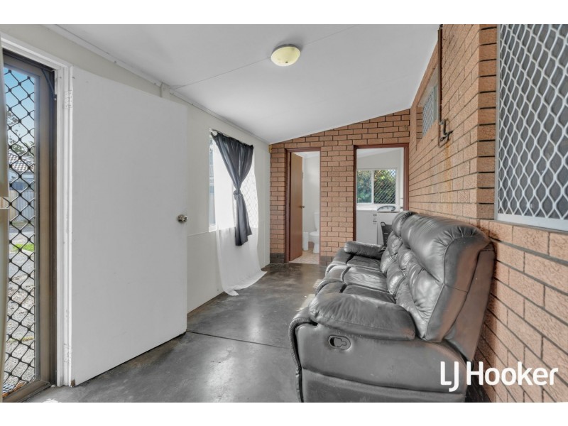 6 Thursley Way, Gosnells WA 6110