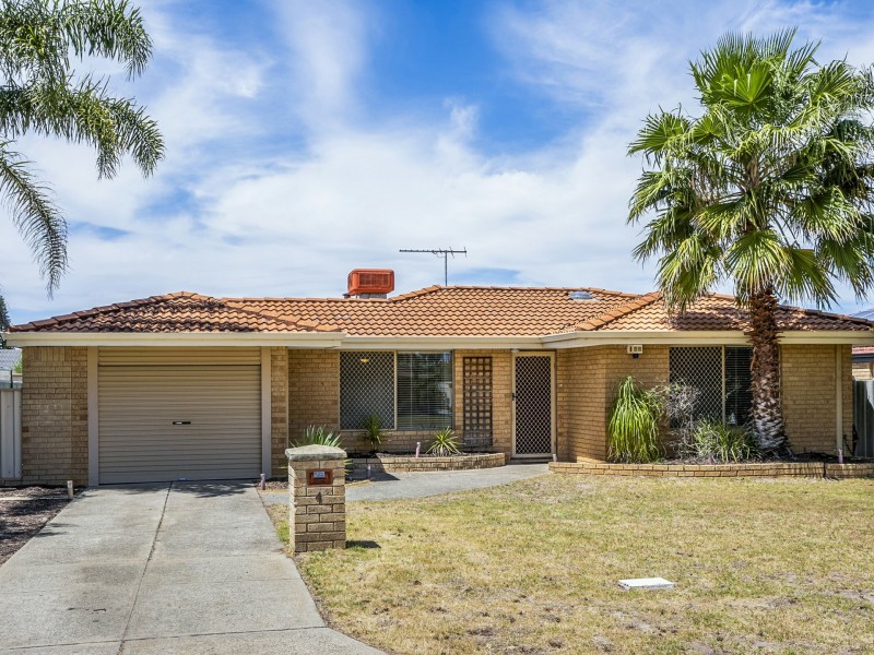 4 Beagle Place, Thornlie WA 6108