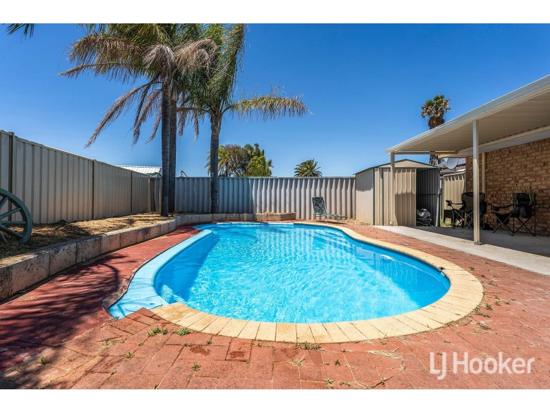 5 Tana Court, Waikiki WA 6169