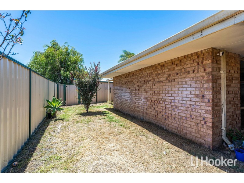 5 Tana Court, Waikiki WA 6169