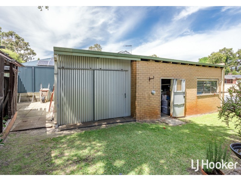 18 Sandon Road, Thornlie WA 6108