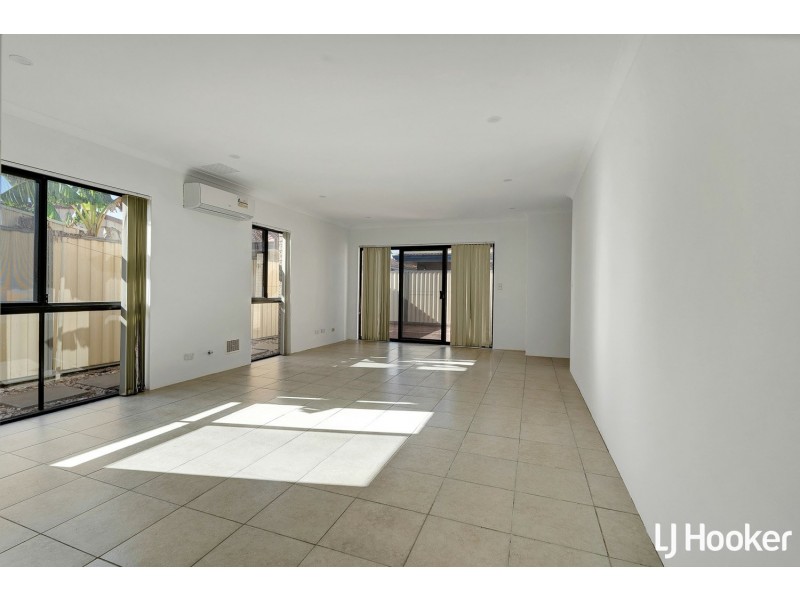 12/8 Toledo Close, Cannington WA 6107