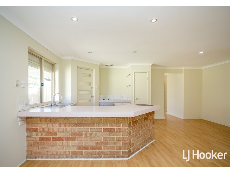 10 Winterbourne Glade, Maddington WA 6109