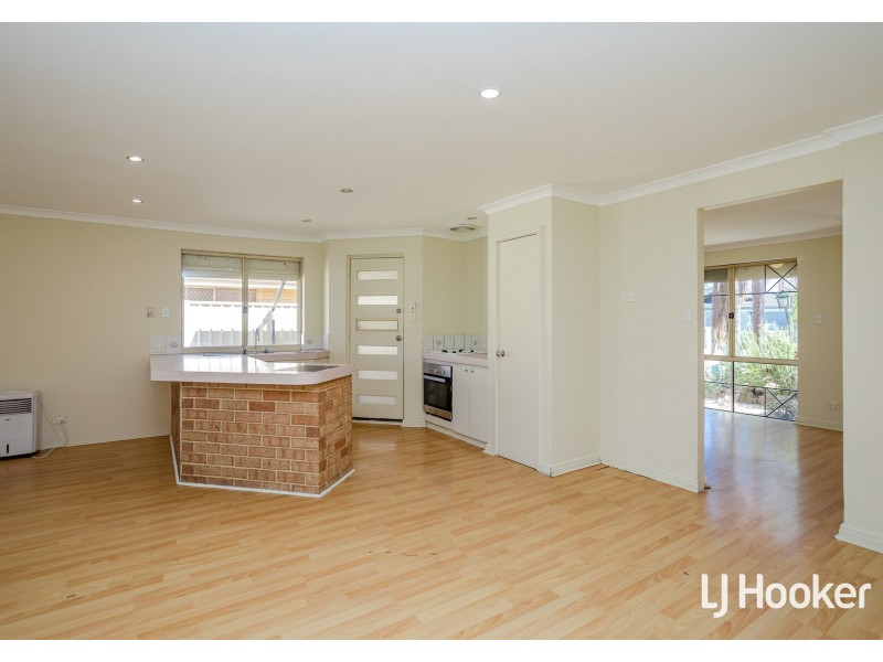 10 Winterbourne Glade, Maddington WA 6109