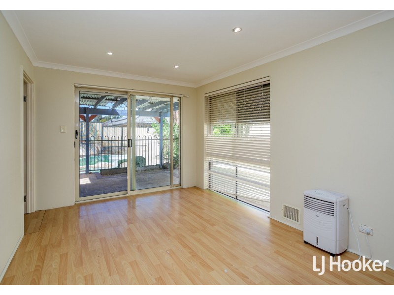 10 Winterbourne Glade, Maddington WA 6109