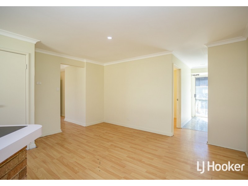 10 Winterbourne Glade, Maddington WA 6109