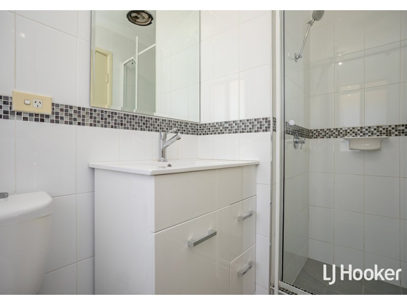 10 Winterbourne Glade, Maddington WA 6109