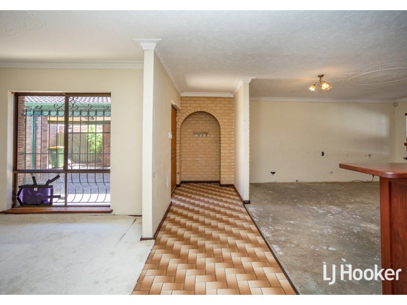 196 Berehaven Avenue, Thornlie WA 6108