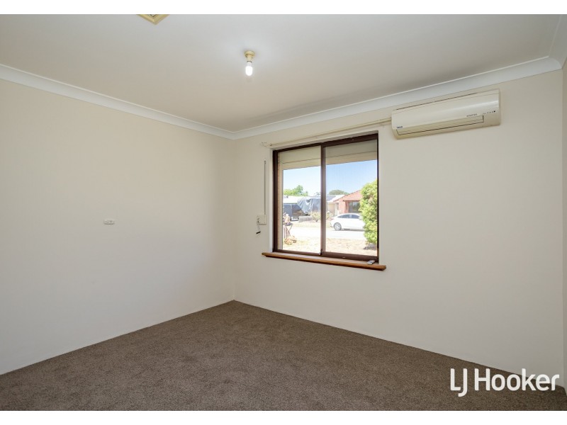 10 Urana Road, Armadale WA 6112