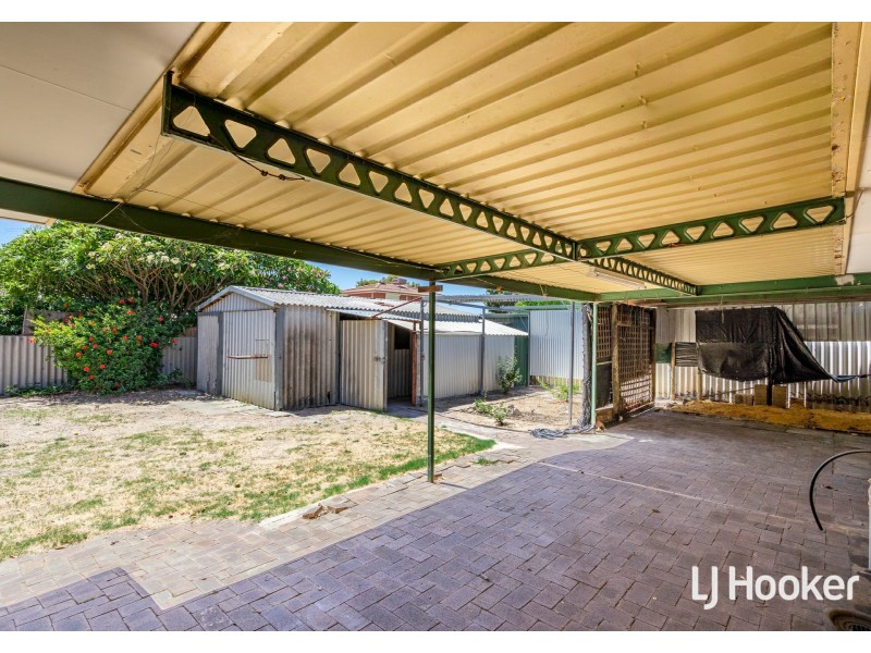 10 Urana Road, Armadale WA 6112