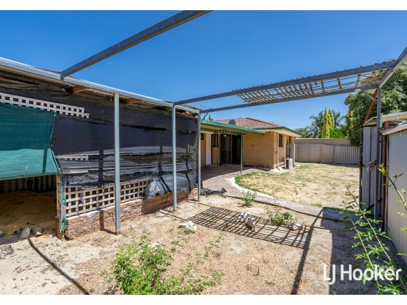 10 Urana Road, Armadale WA 6112