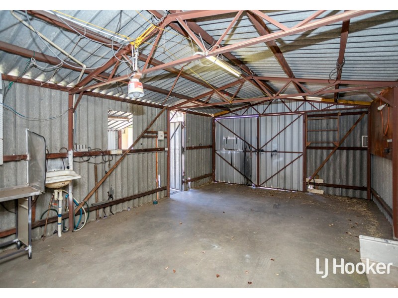 10 Urana Road, Armadale WA 6112