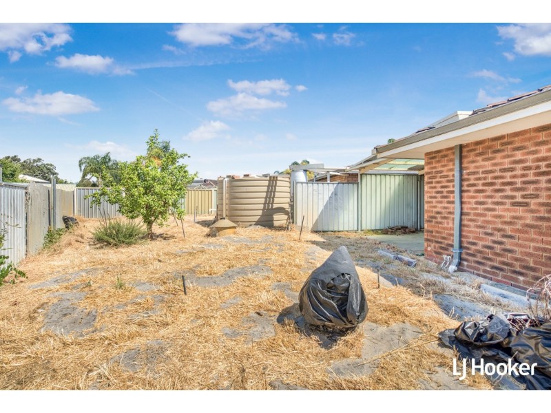 15B Moonstone Place, Gosnells WA 6110
