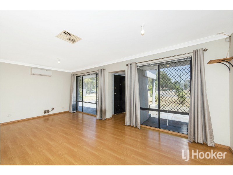 7 Lyrebird Way, Thornlie WA 6108