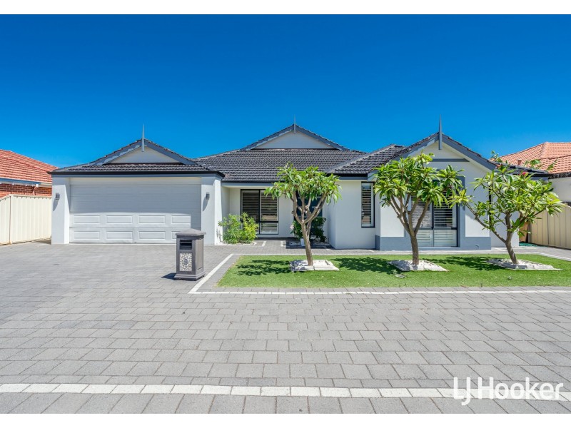 9 Burbank Street, Canning Vale WA 6155