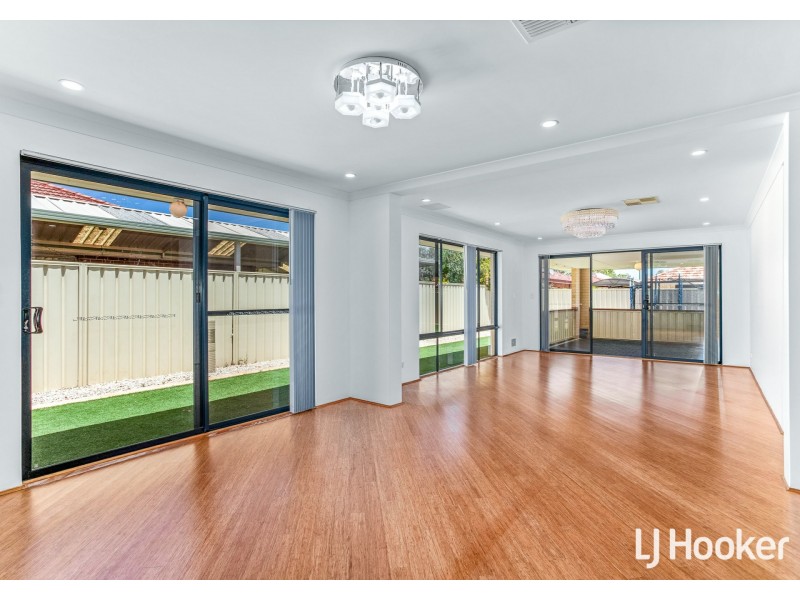 9 Burbank Street, Canning Vale WA 6155