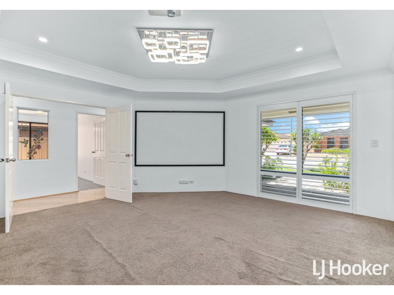 9 Burbank Street, Canning Vale WA 6155