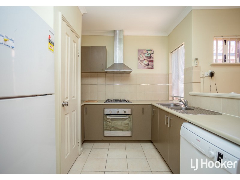 4/74 Dorothy Street, Gosnells WA 6110