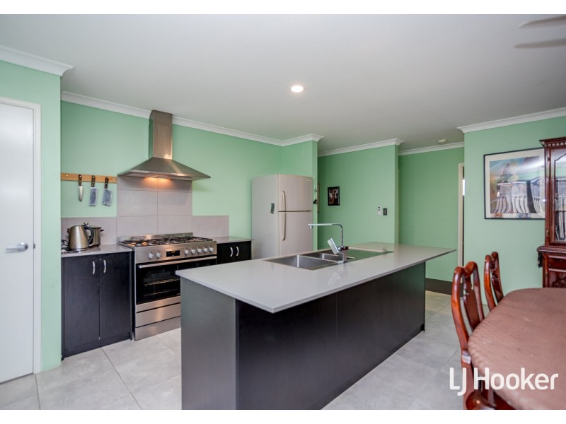 24 Sturrock Close, Hilbert WA 6112