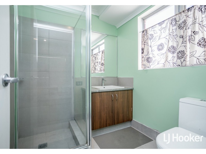 24 Sturrock Close, Hilbert WA 6112