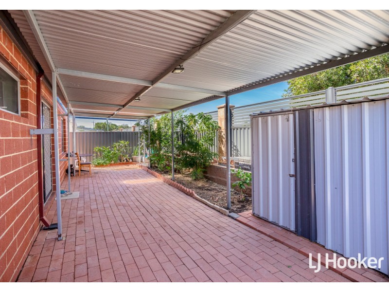24 Sturrock Close, Hilbert WA 6112