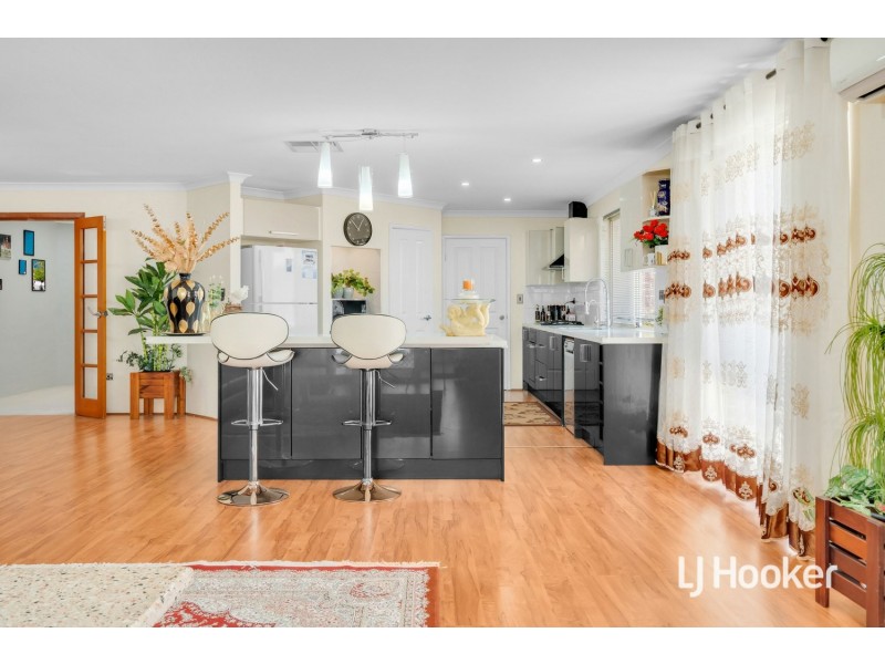 19 Salamanca Boulevard, Seville Grove WA 6112