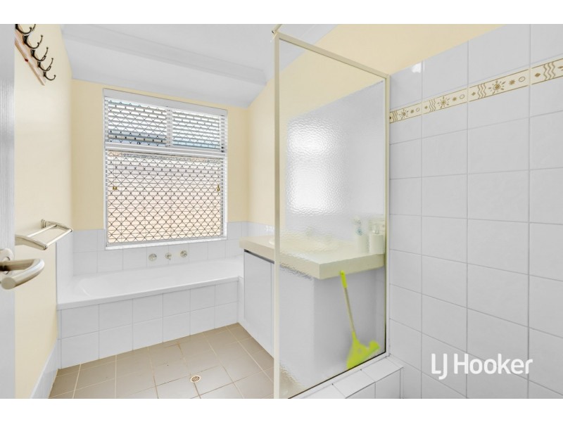 19 Salamanca Boulevard, Seville Grove WA 6112