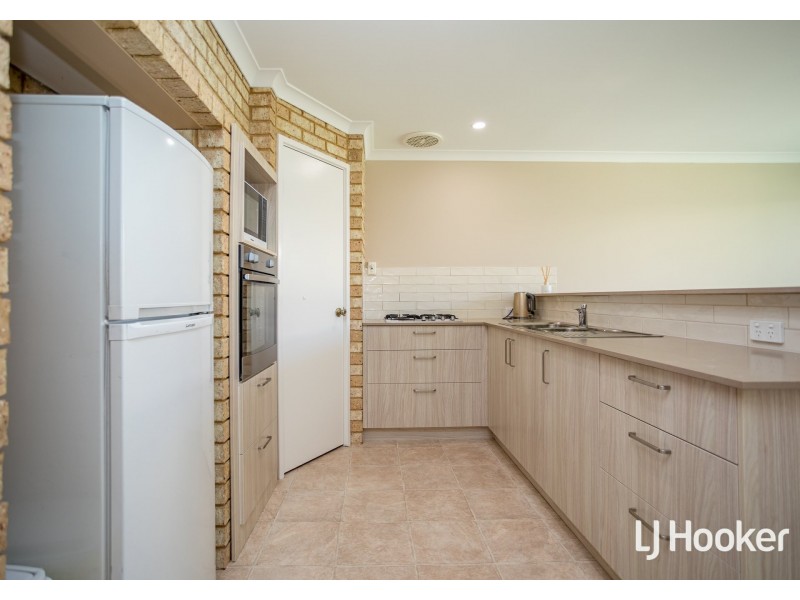 4/18 Lester Drive, Thornlie WA 6108