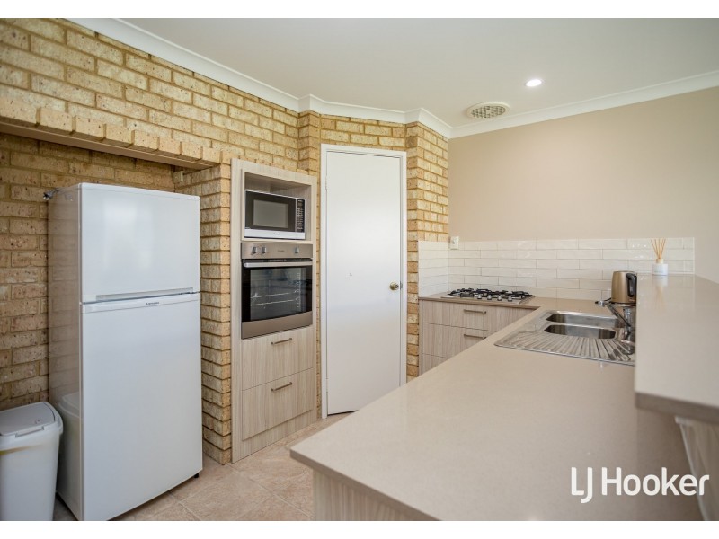 4/18 Lester Drive, Thornlie WA 6108