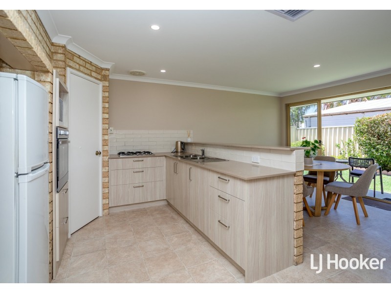 4/18 Lester Drive, Thornlie WA 6108