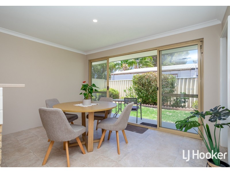 4/18 Lester Drive, Thornlie WA 6108