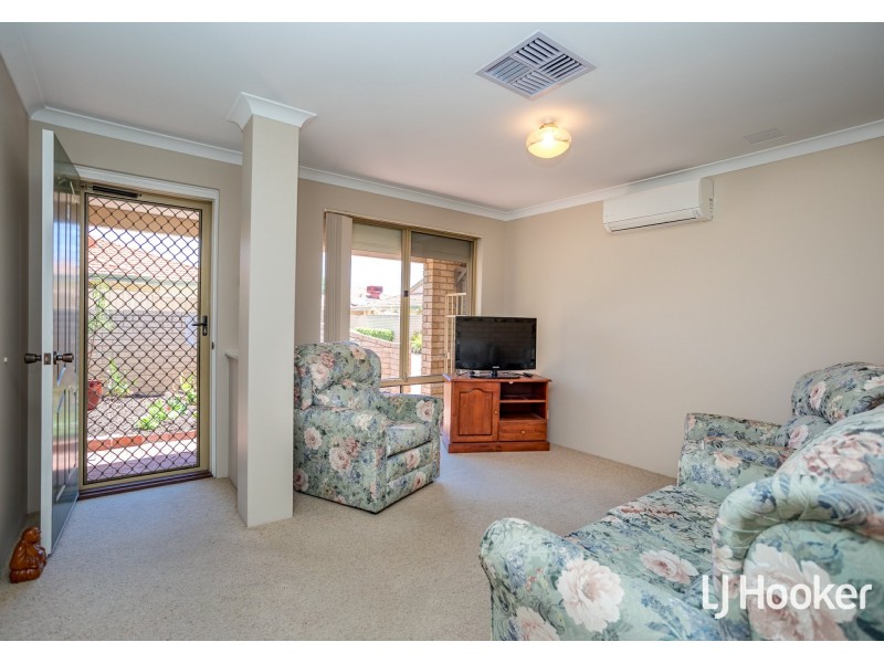 4/18 Lester Drive, Thornlie WA 6108