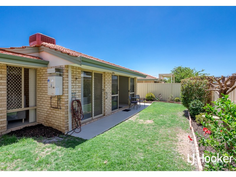 4/18 Lester Drive, Thornlie WA 6108