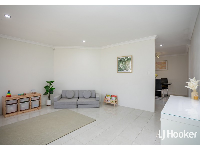 9 Osten Drive, Langford WA 6147