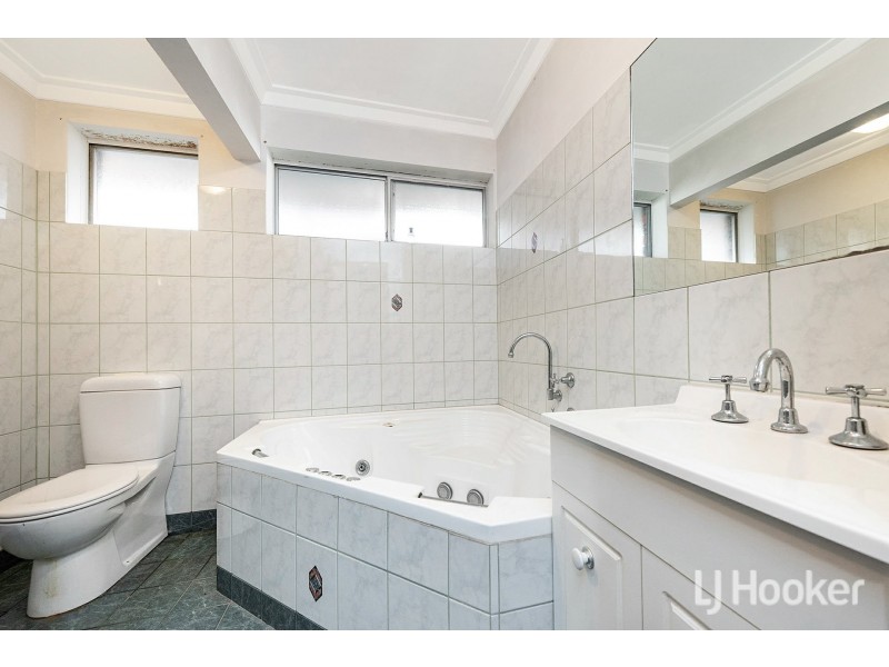 17 Kenny Drive, Duncraig WA 6023