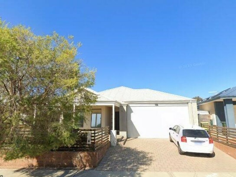36 St Catharines Promenade, Champion Lakes WA 6111