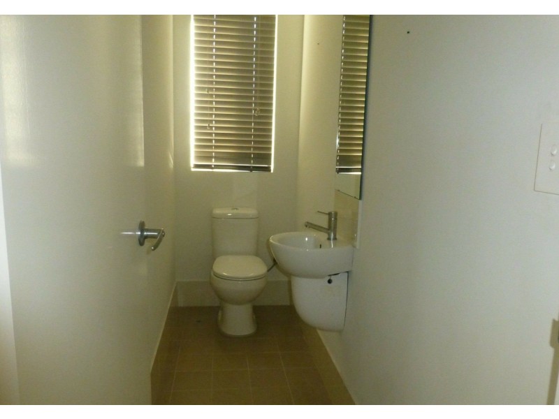 36 St Catharines Promenade, Champion Lakes WA 6111