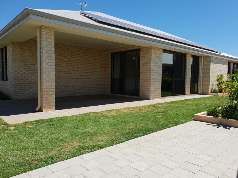 36 St Catharines Promenade, Champion Lakes WA 6111