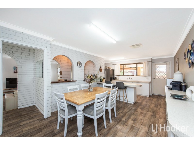 26 Grenadier Drive, Thornlie WA 6108