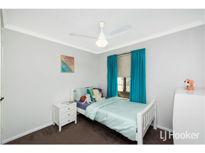 26 Grenadier Drive, Thornlie WA 6108