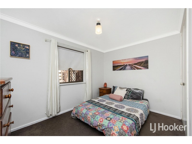 26 Grenadier Drive, Thornlie WA 6108