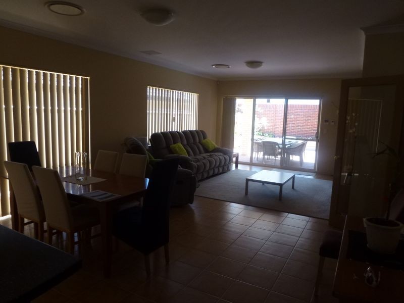 41 Finsbury Drive, Thornlie WA 6108