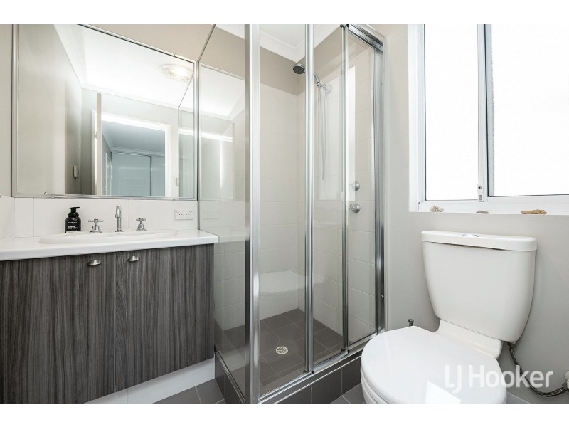 2/154 Benenden Avenue, Butler WA 6036