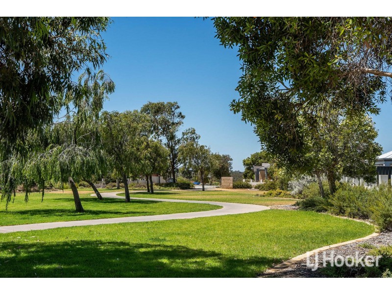 2/154 Benenden Avenue, Butler WA 6036