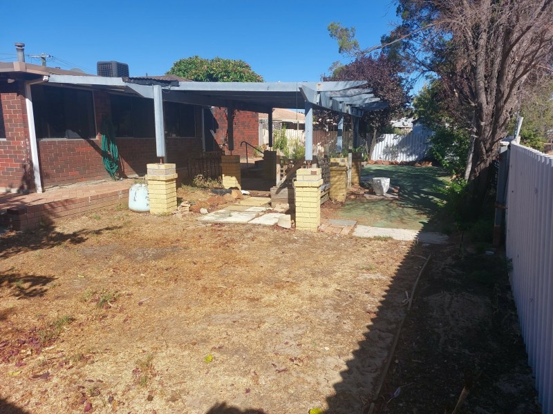 14 Scotia Place, Armadale WA 6112