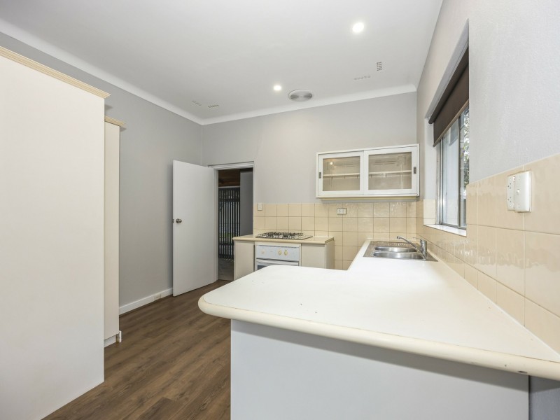 41 May Street, Gosnells WA 6110