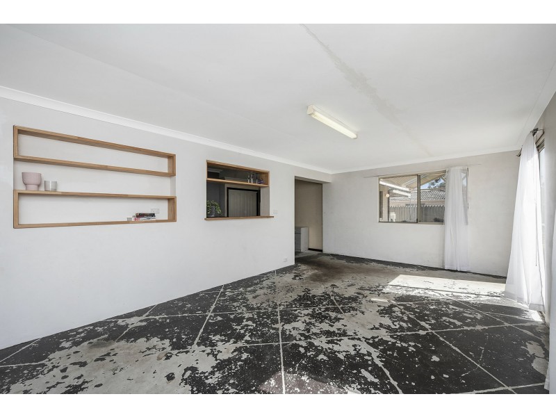 3 Kettering Way, Huntingdale WA 6110