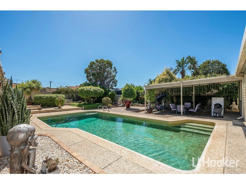 68 Glyndebourne Avenue, Thornlie WA 6108